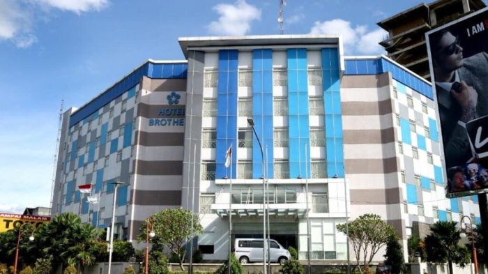 Hotel dekat poltekkes surakarta