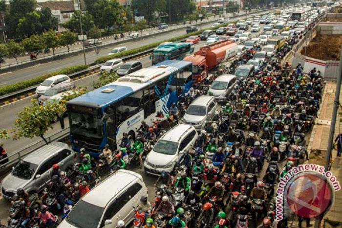 Perbandingan kemacetan Jakarta sebelum dan sesudah penerapan ganjil genap