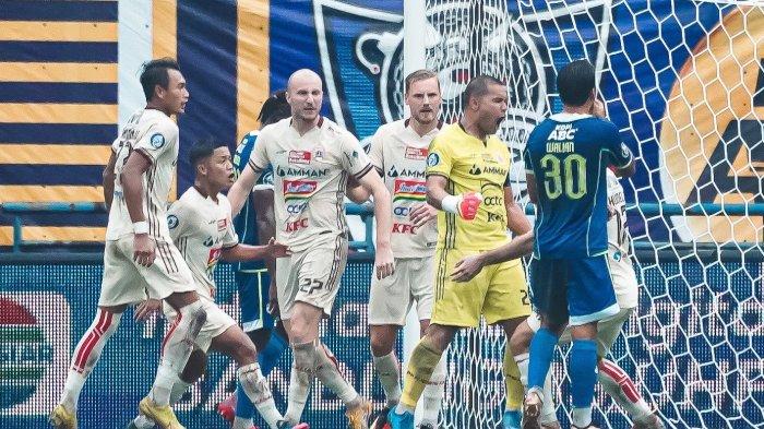 Analisis pertandingan persib vs persis dilihat dari statistik