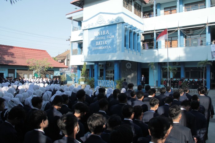 Uniba surakarta sni bsn corner resmikan meresmikan hadi winarni pejabat puji rektor sejumlah