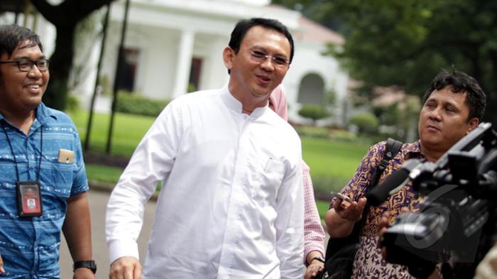 Luar negeri ahok