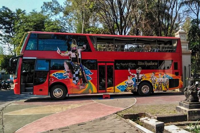 Bus wisata yes solo jawa tengah