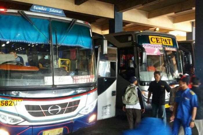 Bus dari solo ke terminal wisata ngargoyoso