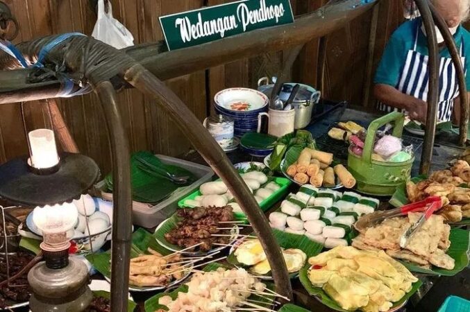 Wisata kuliner malam solo