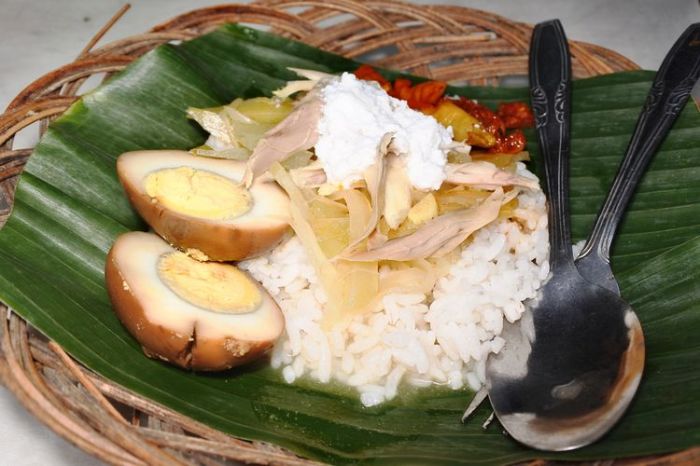 Nasi liwet terkenal wongso bu lemu mengenyangkan ide kuliner malam