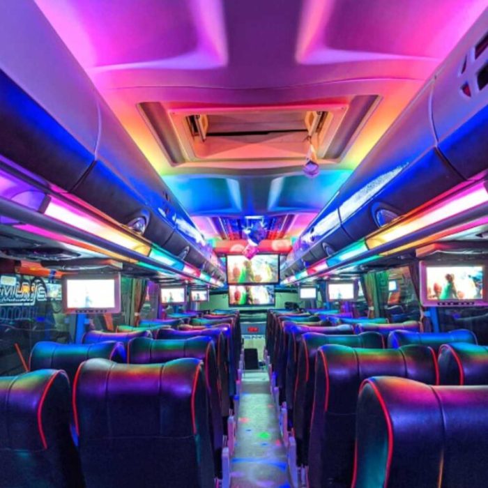 Bus tingkat wisata solo