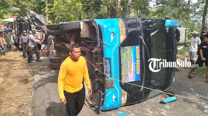 Bus dari solo ke terminal wisata ngargoyoso