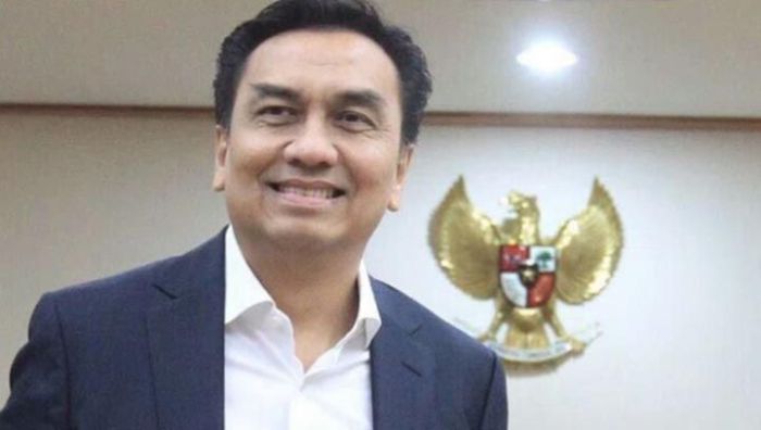 Profil dan karir Effendi Simbolon lengkap