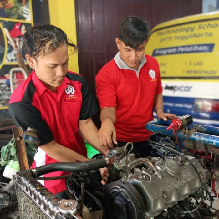 Mandiri auto bengkel spesialis nissan jl jogja solo