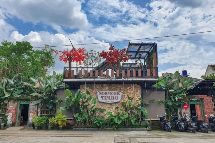 Rumah makan lesehan di solo