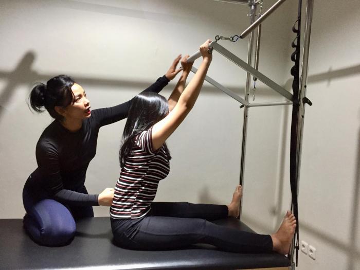 Olahraga pilates di jalan slamet riyadi solo