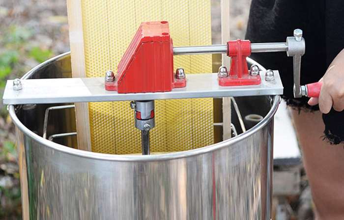 Bee honey extraction extractor beekeeping reversible automatic