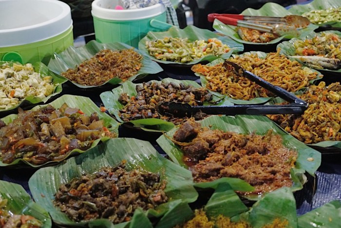 Rumah makan lesehan di solo